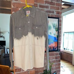 Levi’s Men’s Button-Down Shirt